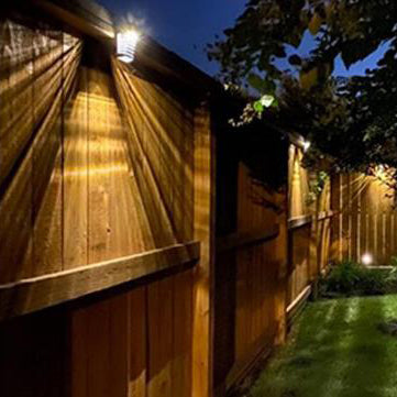 SolarVista LED Wandleuchte | Trapezdesign | Wasserdicht | Solar Außenbeleuchtung | Energieeffizient