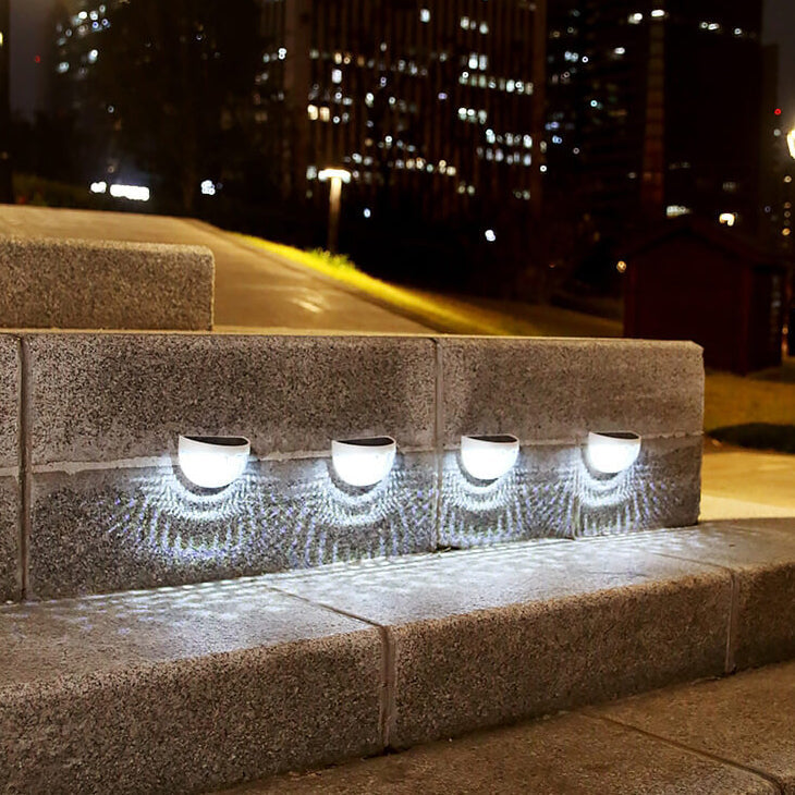 SolarCrest LED Wandleuchte | Halbkreis-Design | Solarbetrieben | Wasserdicht | Zaun- und Außenbeleuchtung