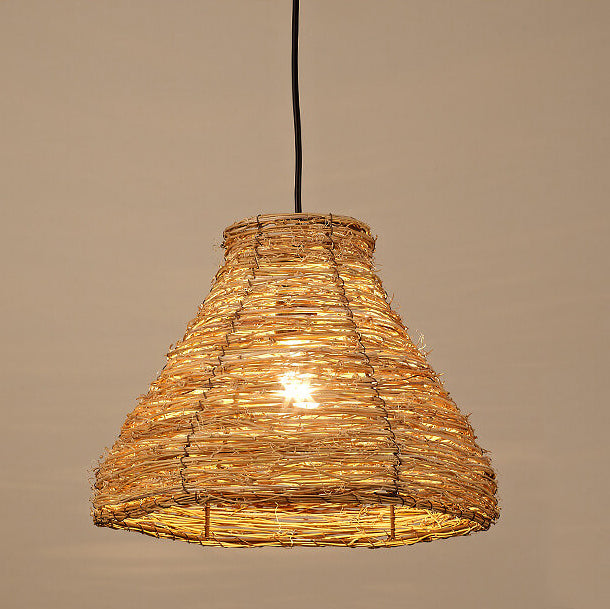 RattanDome Retro Pendelleuchte | Handgewebtes Rattan-Design | 1-Licht | Natürliche Wohnbeleuchtung