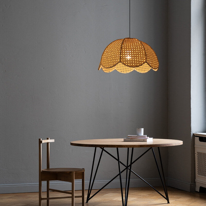 RattanLume Pendelleuchte | Nordisches Rattandesign | 1-Licht Muschelkuppel | Natürliche Eleganz für Ihr Zuhause