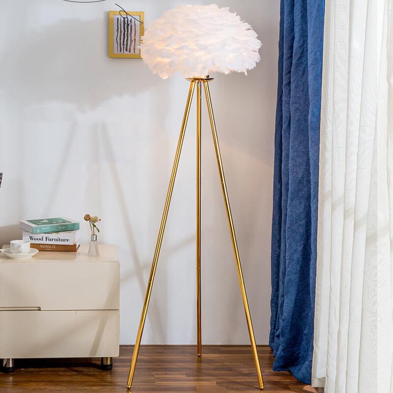 PlumeSphere Stehlampe | Elegantes Federdesign | 1-Licht Globus Stehleuchte | Moderne Beleuchtung für stilvolle Räume