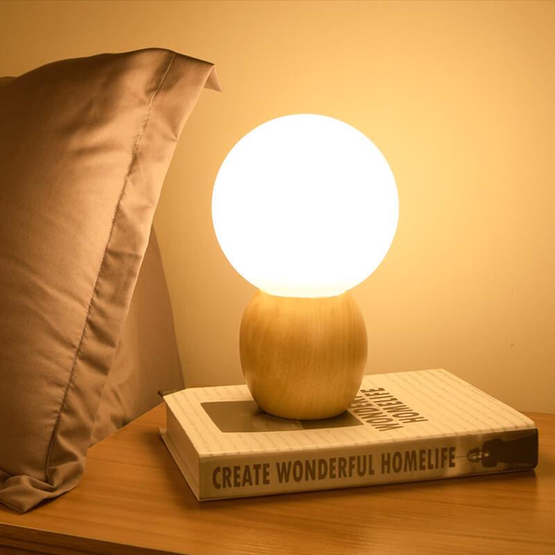 LumiOrbe Nordic Holz-Tischlampe mit Milchglas-Kugel | LED-Licht | Warmes Stimmungslicht