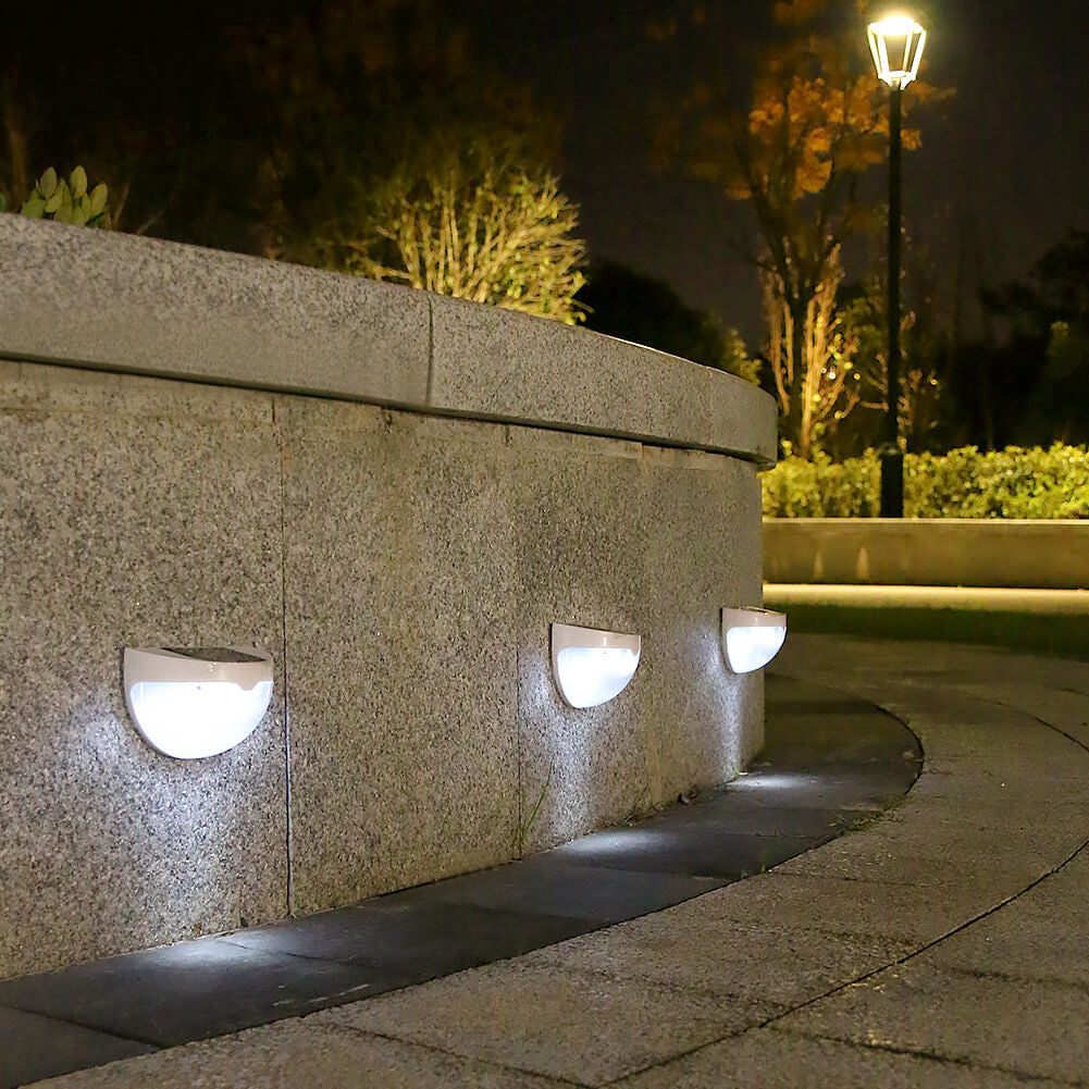 SolarCrest LED Wandleuchte | Halbkreis-Design | Solarbetrieben | Wasserdicht | Zaun- und Außenbeleuchtung