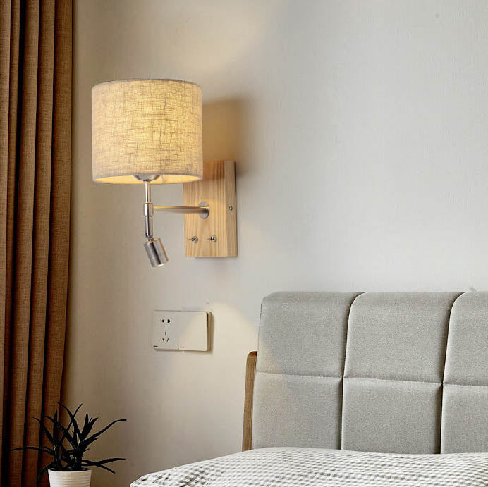 WoodenGlow Wandlampe | Moderner Stoffschirm & Holzsockel | Elegante Wandbeleuchtung | Verschiedene Optionen