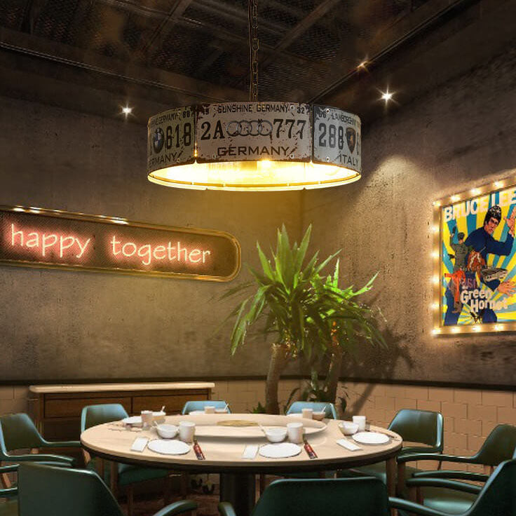 VintagePlate Kreative Metall-Lizenzplatte Kronleuchter | 3-Licht | Retro-Design