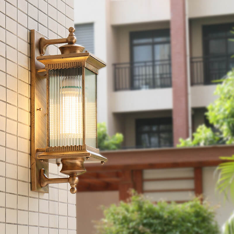 LuxeGuard Outdoor Wandlampe | Retro Rechteckiges Design | Wasserdicht | Perfekte Beleuchtung für Außenbereiche