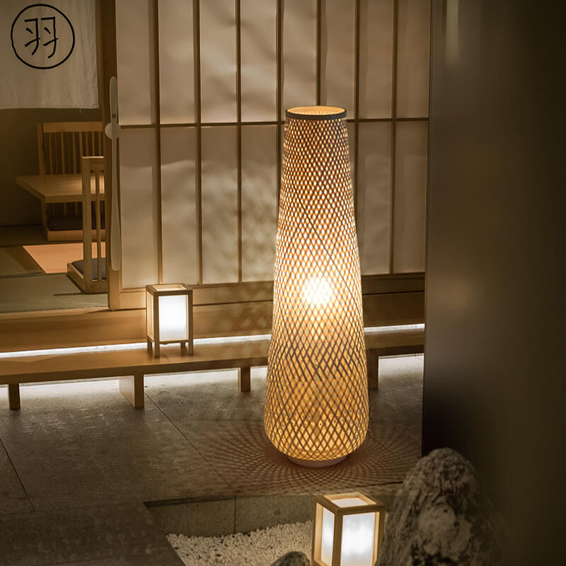 BambooGlow Design Stehleuchte | LED-Bambuslampe | Handgefertigt | Stimmungslicht | Dekorative Beleuchtung für Zuhause