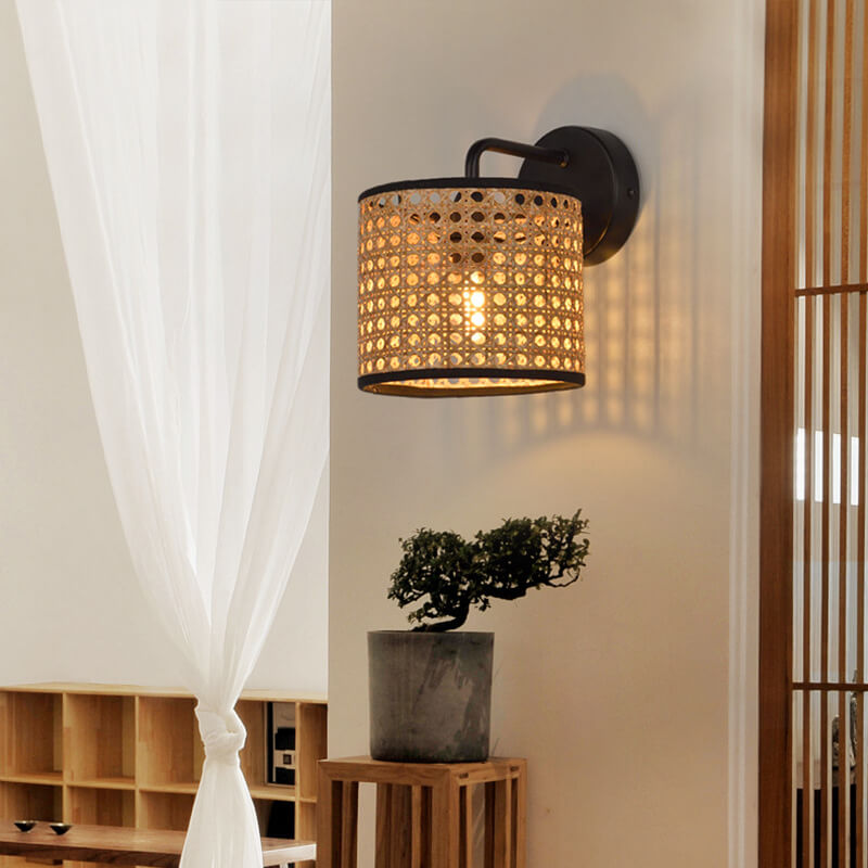 Ravelle Rattan Wandlampe | Modernes Webdesign | Trommelform | Stimmungsvolle Beleuchtung für Zuhause