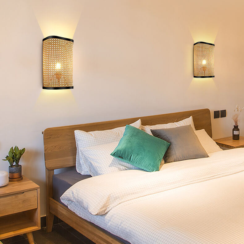 NaturaLoom Wandleuchte | Handgewebtes Rattan-Design | Minimalistisch | Quadratische Wandlampe | Natürlich und Modern