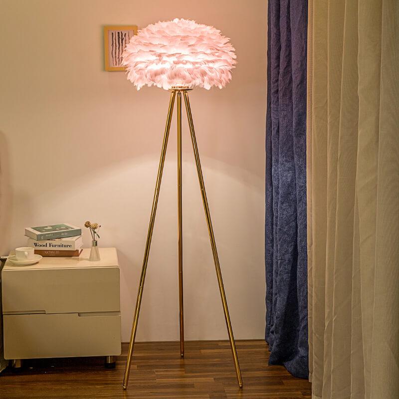 PlumeSphere Stehlampe | Elegantes Federdesign | 1-Licht Globus Stehleuchte | Moderne Beleuchtung für stilvolle Räume