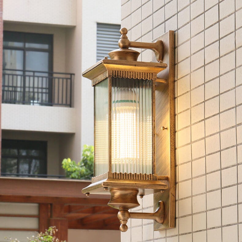 LuxeGuard Outdoor Wandlampe | Retro Rechteckiges Design | Wasserdicht | Perfekte Beleuchtung für Außenbereiche