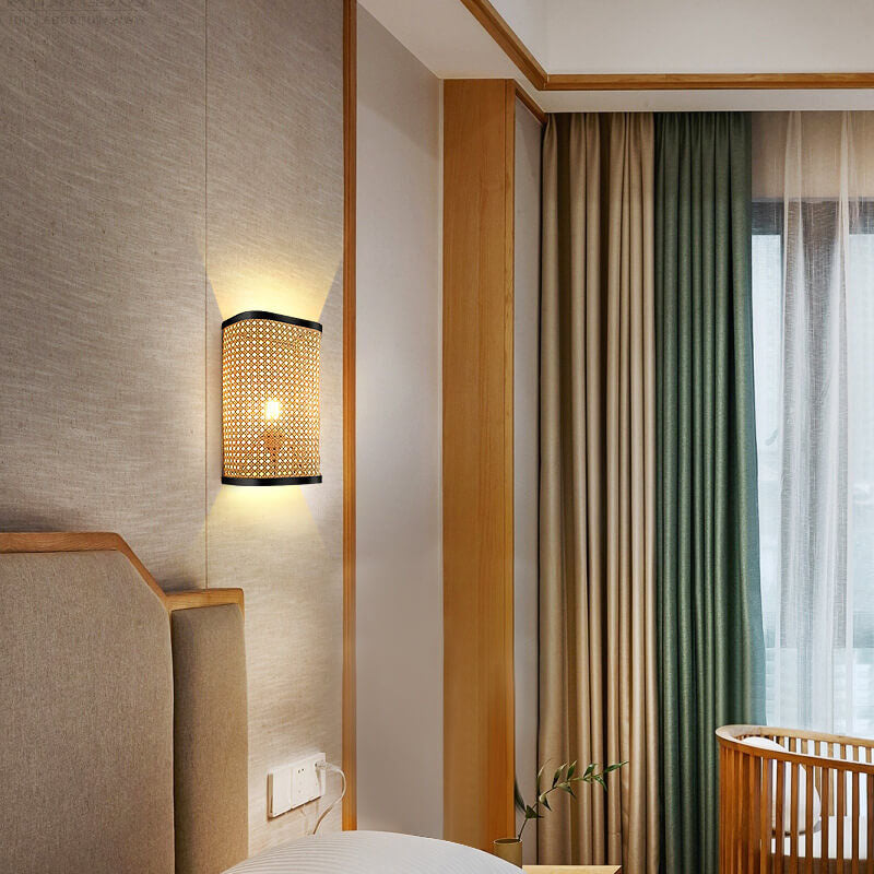 NaturaLoom Wandleuchte | Handgewebtes Rattan-Design | Minimalistisch | Quadratische Wandlampe | Natürlich und Modern