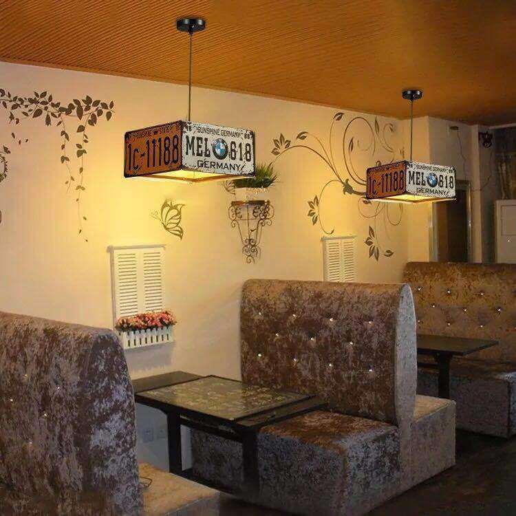 VintagePlate Kreative Metall-Lizenzplatte Kronleuchter | 3-Licht | Retro-Design