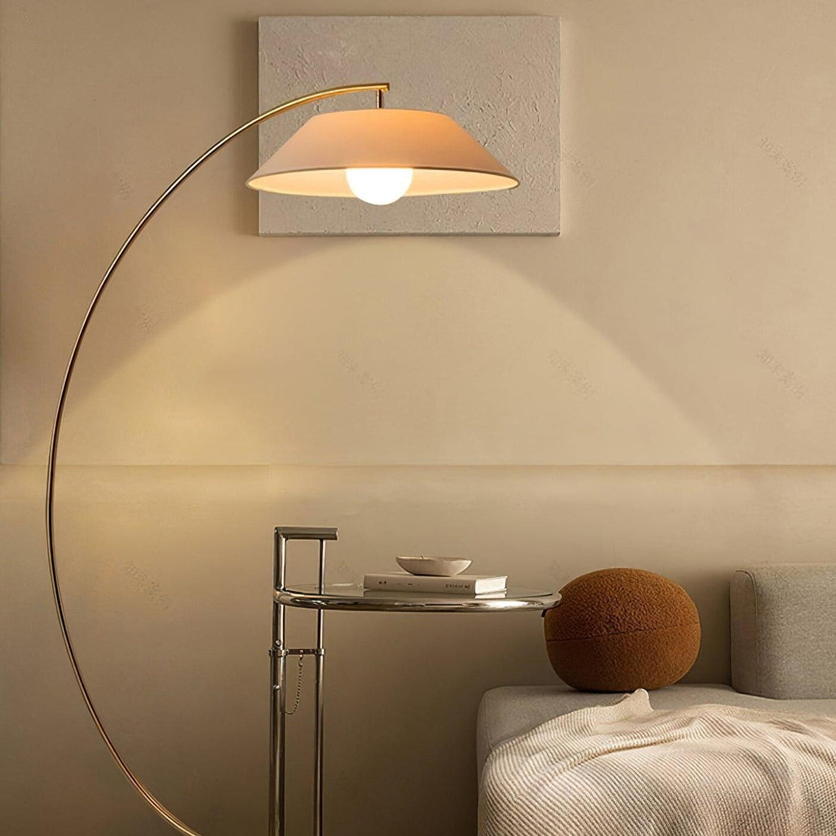 LuminaCirque Moderne Stehleuchte | Dimmbares Licht | Elegantes Raumdesign