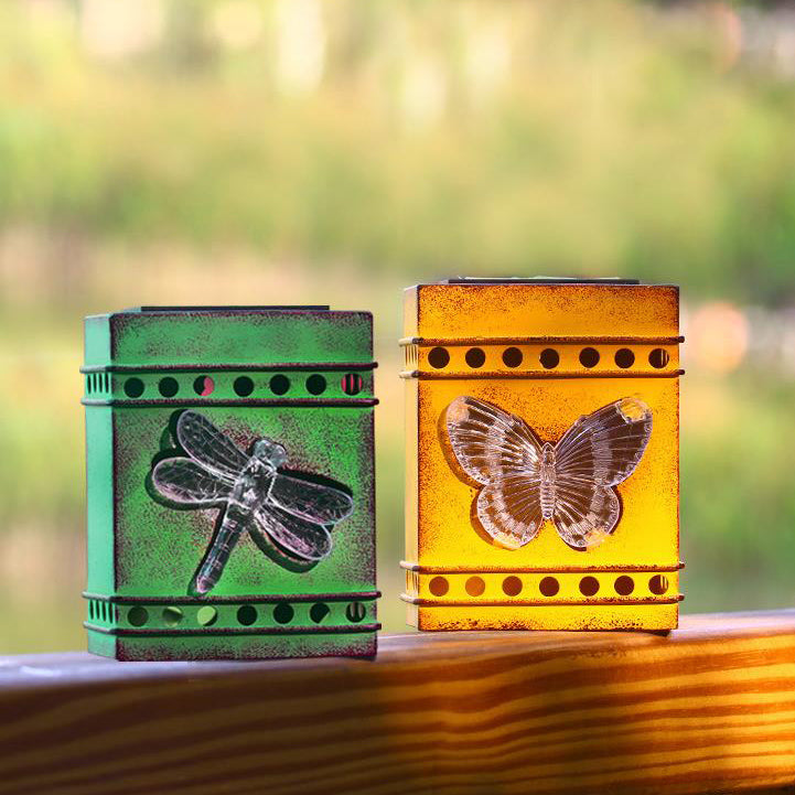 SolarForge Retro Solar Wandlampe | Quadratisches Box-Design | Aged Iron | LED Outdoor Beleuchtung