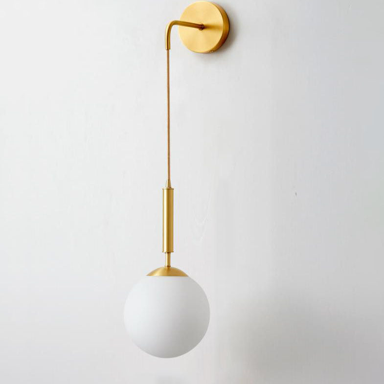 Orbique Minimalistische Wandleuchte | Nordic Design | Runde Glaskugel & Kupfer | 1-flammige Wandlampe