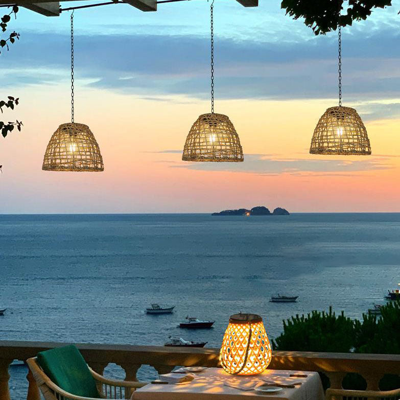 RustiCage Solar Hängelampe | Eisen- und Rattandesign | Wetterfest | LED Beleuchtung | Für Terrasse & Garten