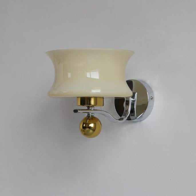 Scandura Wandleuchte | Skandinavisches Design | Glas & Eisen | Wellenförmiger Arm | Beleuchtung für Schlafzimmer