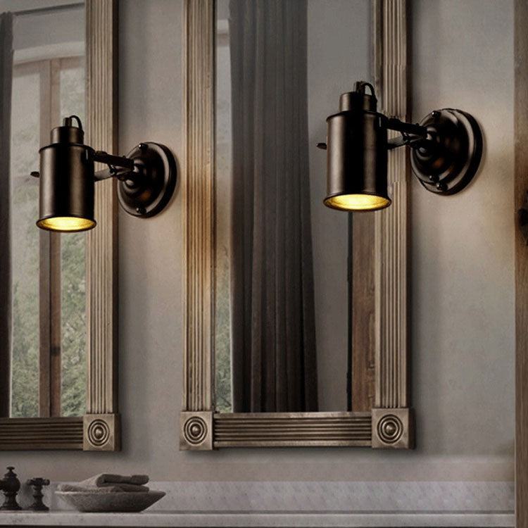 Ironica Wandleuchte | Industrielles Zylinder-Design | Robuste Eisenkonstruktion | Spotlight für Entertainment-Räume