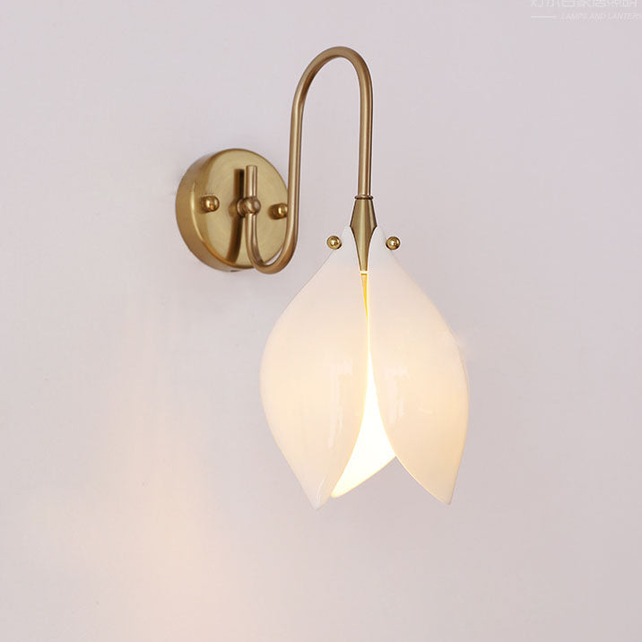 Magnoliva Keramikwandleuchte | Retro-Blumendesign | Eisenrahmen | Schlafzimmerbeleuchtung