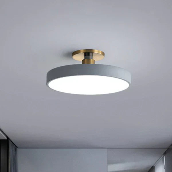 AstraGlow Skandinavische LED Deckenleuchte | Runde Flush Mount | Acryl Design | Schlafzimmerbeleuchtung