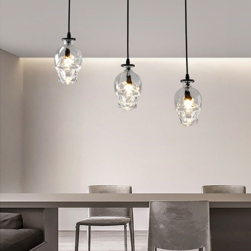 LunaVortex Skull Glas Kronleuchter | 3-Licht Design | Stilvolle Beleuchtung | Einzigartige Dekoration für Esszimmer & Wohnzimmer
