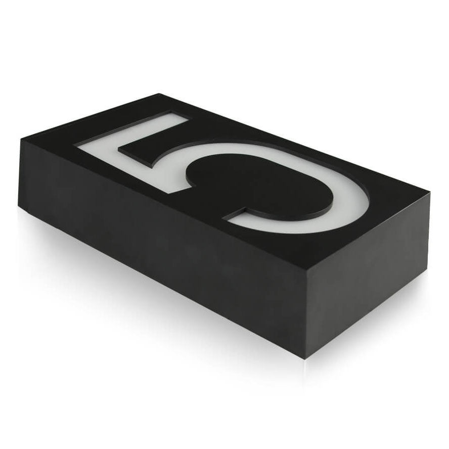 LumenSign Solar LED Wandleuchte | Türschild mit RGB-Beleuchtung | Außenleuchte | Modernes Design