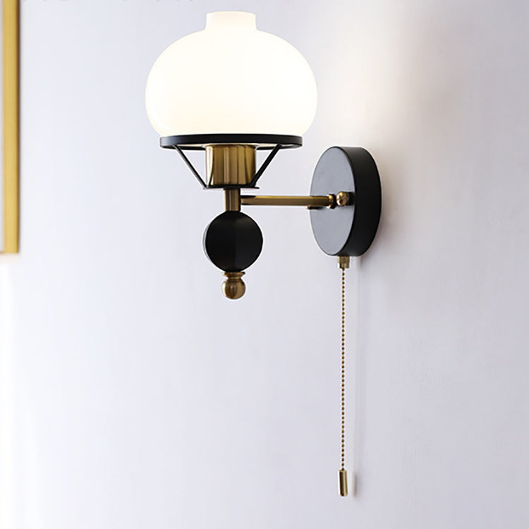 GeoLuxe Französische Geometrische Wandlampe | Eisen & Glas | 1-Licht Design für Wohnzimmer