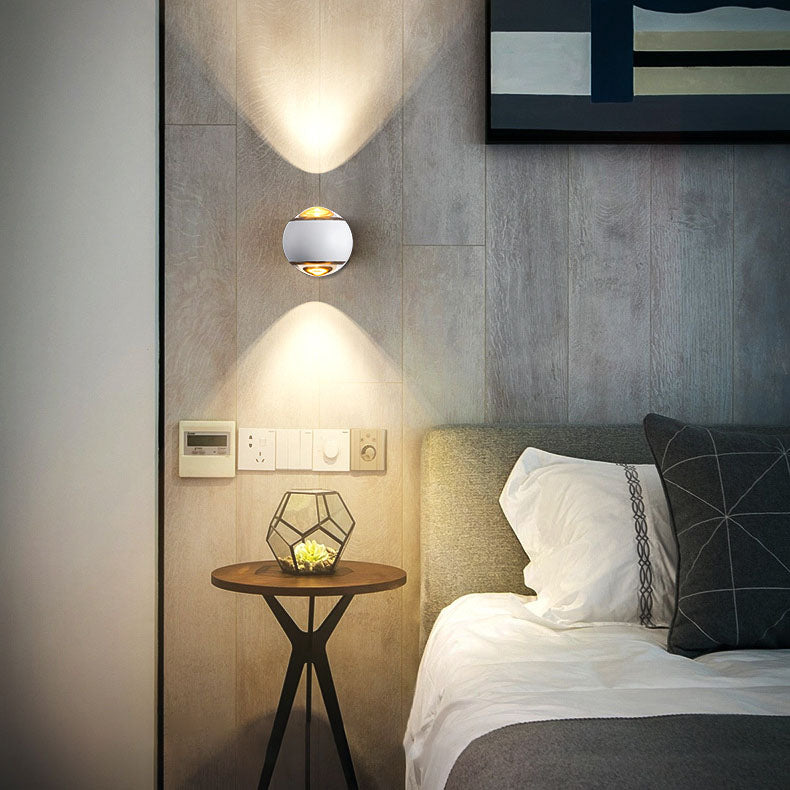 Arcano LED Wandleuchte | Nordic Design | Halbrundes Aluminium | Up-Down Beleuchtung für Schlafzimmer