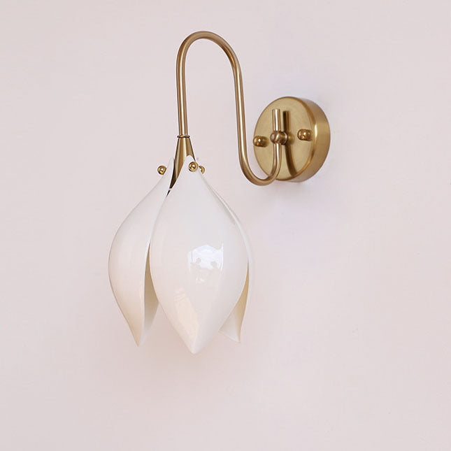 Magnoliva Keramikwandleuchte | Retro-Blumendesign | Eisenrahmen | Schlafzimmerbeleuchtung