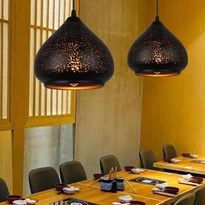 LumiÉclat Vintage Pendelleuchte | Metall mit Ätzdesign | Einflammige Hängelampe | Perfekt für Esszimmer & Küche