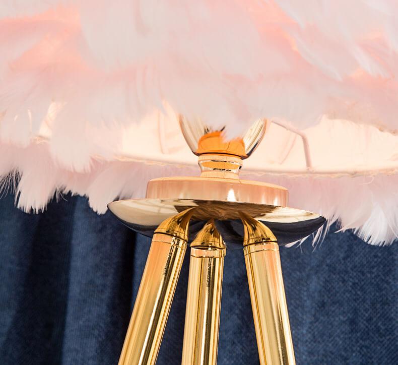 PlumeSphere Stehlampe | Elegantes Federdesign | 1-Licht Globus Stehleuchte | Moderne Beleuchtung für stilvolle Räume