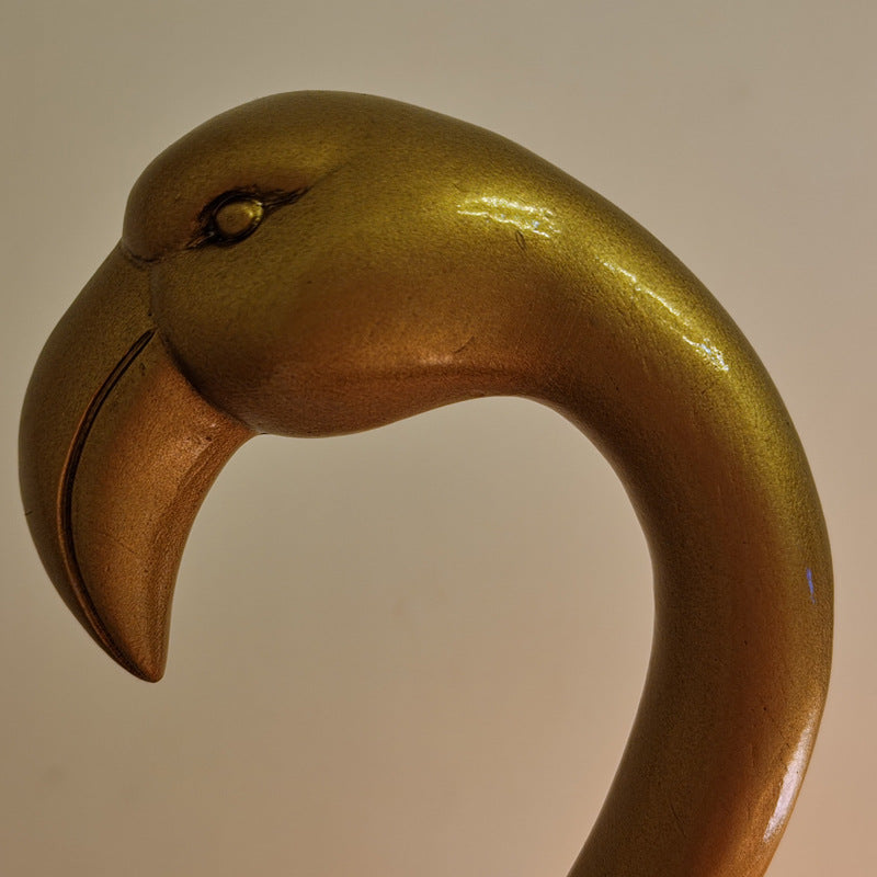 Feathora Nordic Tischlampe | Gänsefedern Design | Flamingo-Kugelstil | Elegante Nachttischbeleuchtung