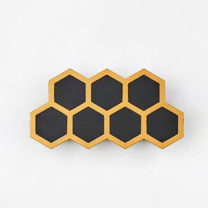 LumoHex Prime | Modernes Outdoor LED Wandlicht | Hexagon Schwarz-Gold Kombination
