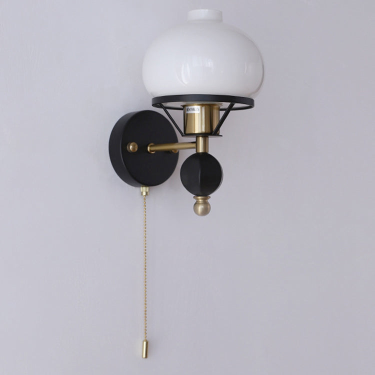 GeoLuxe Französische Geometrische Wandlampe | Eisen & Glas | 1-Licht Design für Wohnzimmer