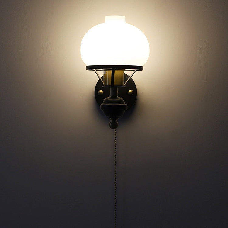 GeoLuxe Französische Geometrische Wandlampe | Eisen & Glas | 1-Licht Design für Wohnzimmer