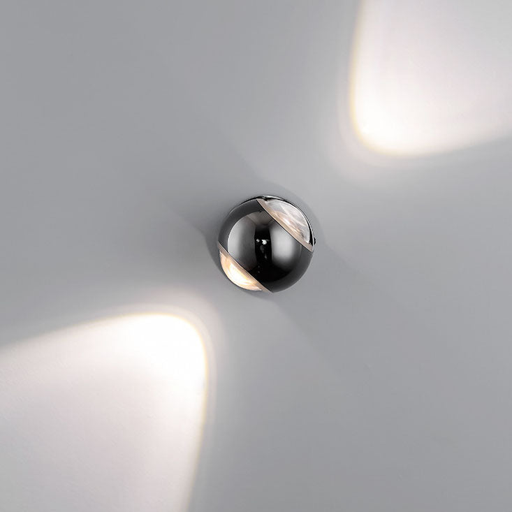 Arcano LED Wandleuchte | Nordic Design | Halbrundes Aluminium | Up-Down Beleuchtung für Schlafzimmer