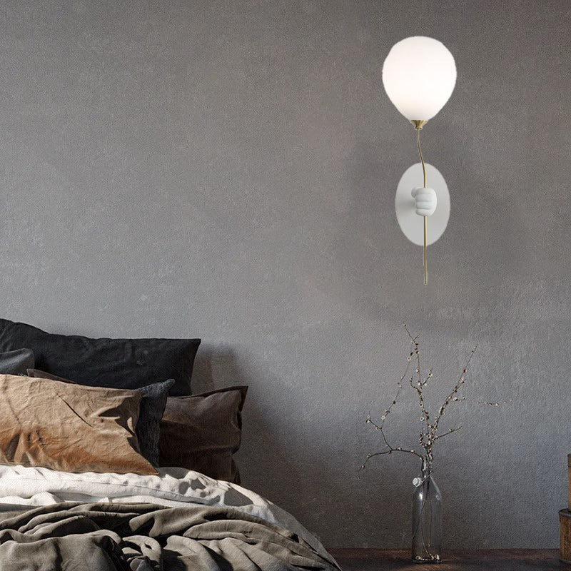 BrightBuddy Wandleuchte | Einzigartiges Cartoon-Design | Glas & Harz | 1-Licht | Perfekt für Kinderzimmer