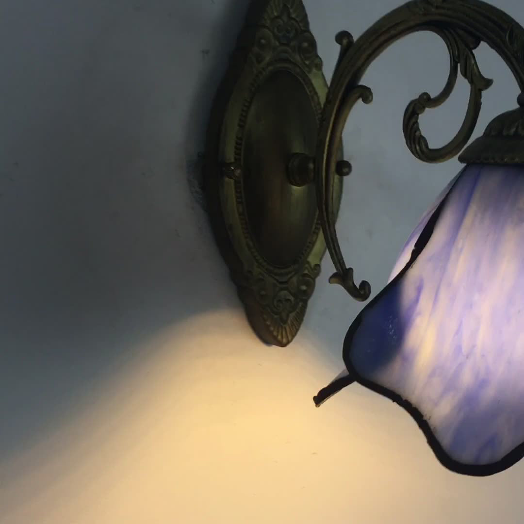TiffanyBloom Vintage Glas Wandlampe | Buntglas | Einzigartiges Design | Beleuchtung für Zuhause
