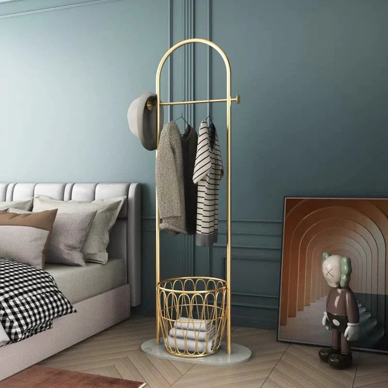 StyleRack™ Zeitgenössischer Garderobenständer aus Metall | Marmorboden | Moderner Kleiderständer für Eingangsbereich