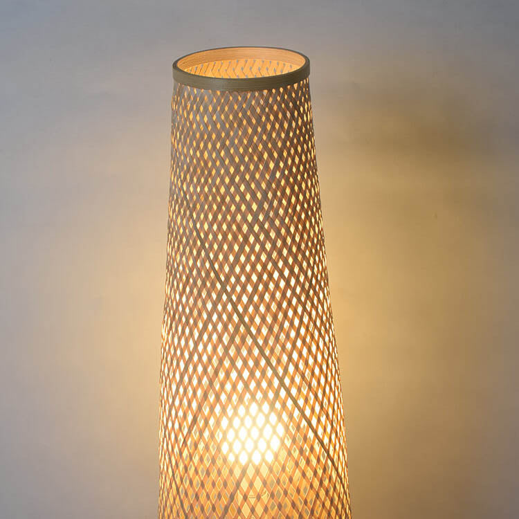BambooGlow Design Stehleuchte | LED-Bambuslampe | Handgefertigt | Stimmungslicht | Dekorative Beleuchtung für Zuhause