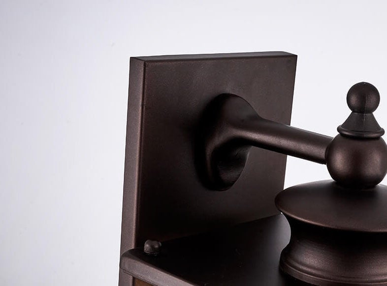 LuxeGuard Outdoor Wandlampe | Retro Rechteckiges Design | Wasserdicht | Perfekte Beleuchtung für Außenbereiche