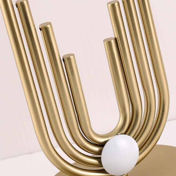 LustreOval Tischlampe | Modernes Luxusdesign | Goldene Ovalbasis & Stoffschirm | 1-Licht Tischleuchte für stilvolle Räume