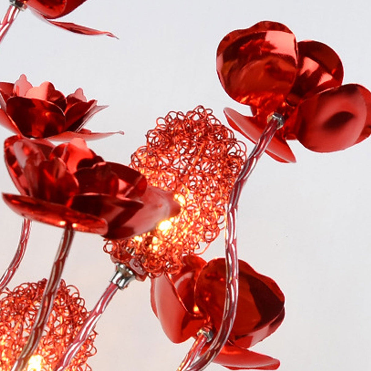 RoséLumina Aluminium LED Tischlampe | Elegantes Design | Stimmungslicht | Leselampe | Deko für Zuhause