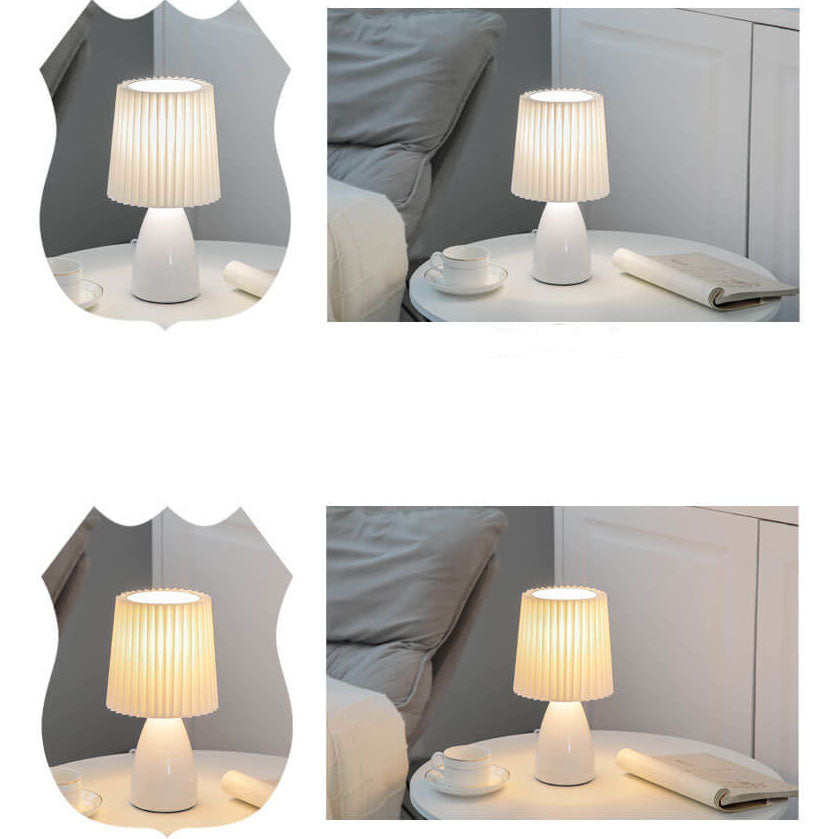 LumiClassic Vintage Design Tischlampe | Gefalteter Schirm | Glasbasis | Deko & Leselicht