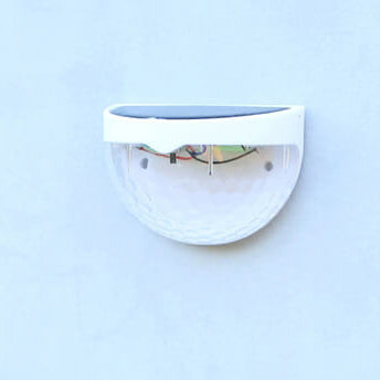 SolarCrest LED Wandleuchte | Halbkreis-Design | Solarbetrieben | Wasserdicht | Zaun- und Außenbeleuchtung