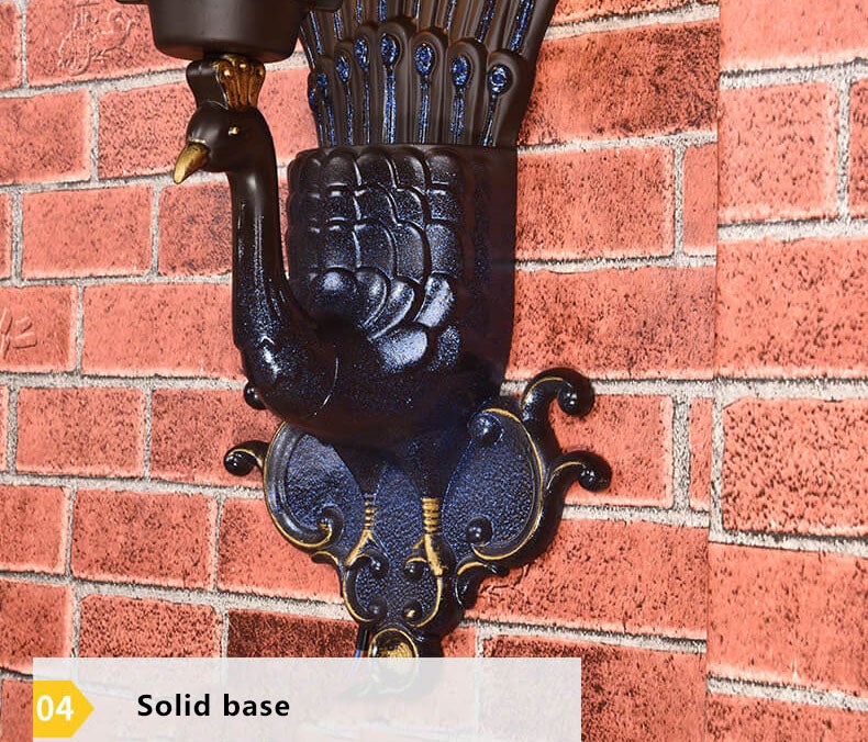 Solario Vintage Outdoor Wandlampe | Europäisches Pfauen-Design | Wetterfest | Hochwertige Außenbeleuchtung