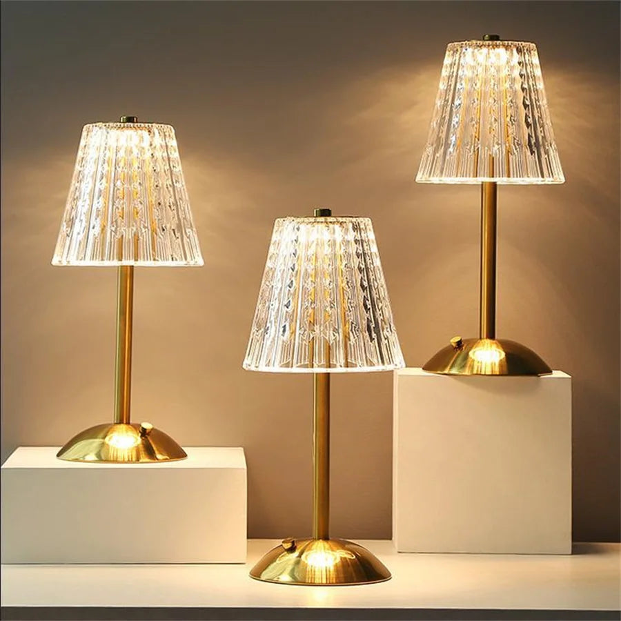 CrystalGold Elegante Kristall-Tischlampe | Goldenes Design | Stimmungsvolle Beleuchtung