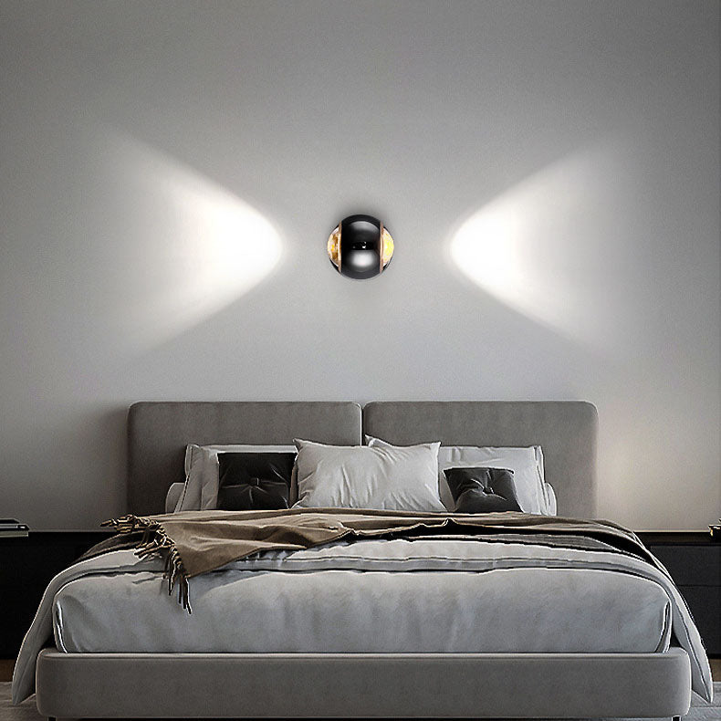 Arcano LED Wandleuchte | Nordic Design | Halbrundes Aluminium | Up-Down Beleuchtung für Schlafzimmer
