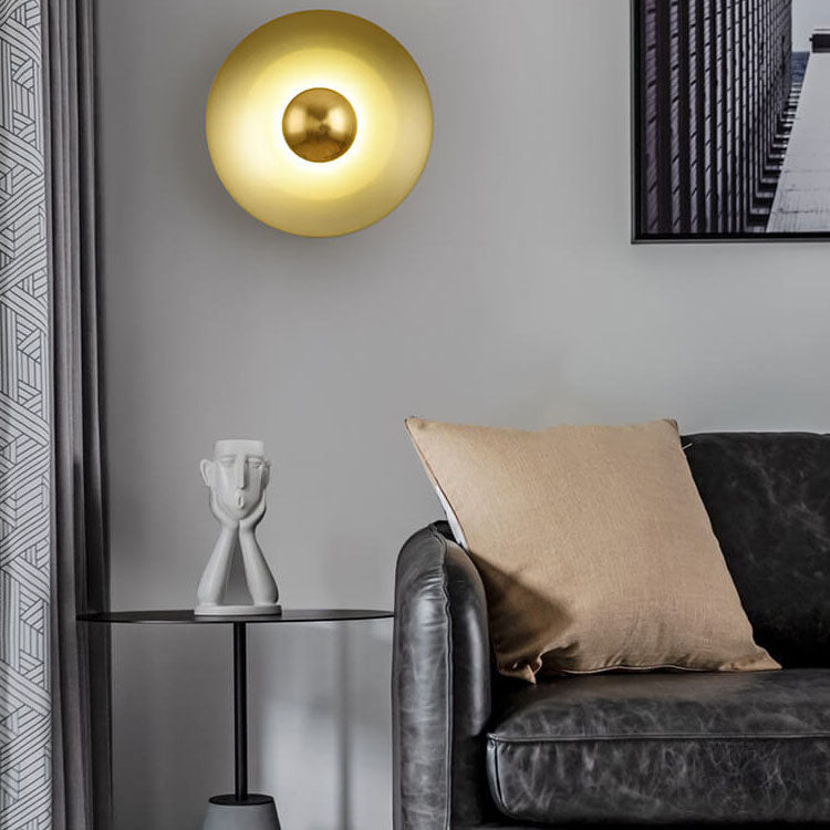 AstralGlow Multicolor LED Wandlampe | Moderne Design | Verstellbares Licht | Dekolampe für Zuhause